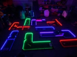 9 HOLE LED MINI GOLF